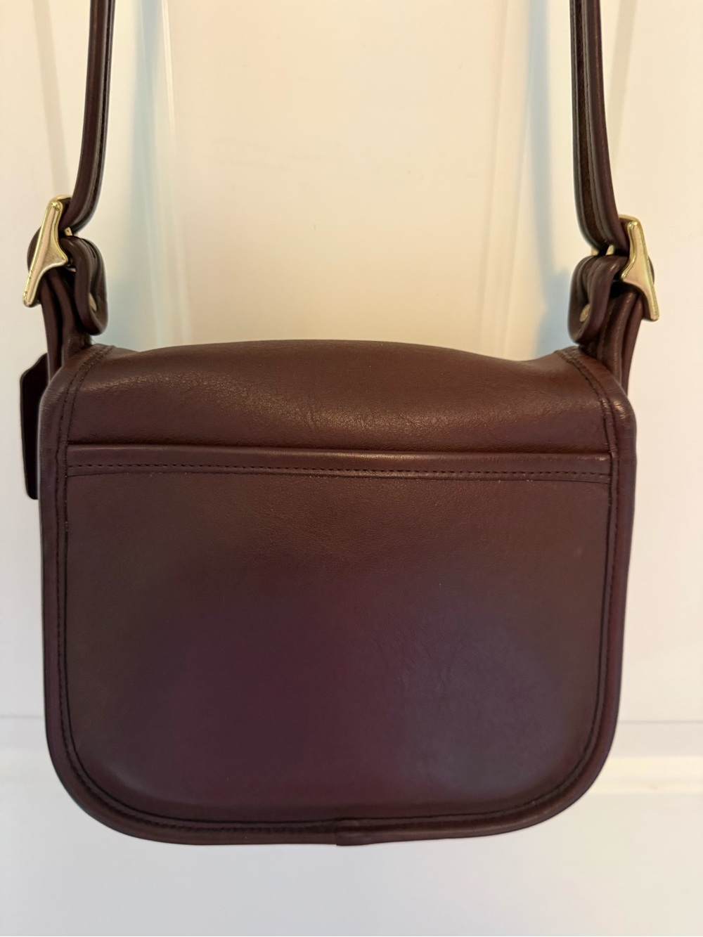 Vintage Coach Mahogany Brown 9965
Legacy Small Flap Crossbody Bag Brass hardware - Picture 12 of 16